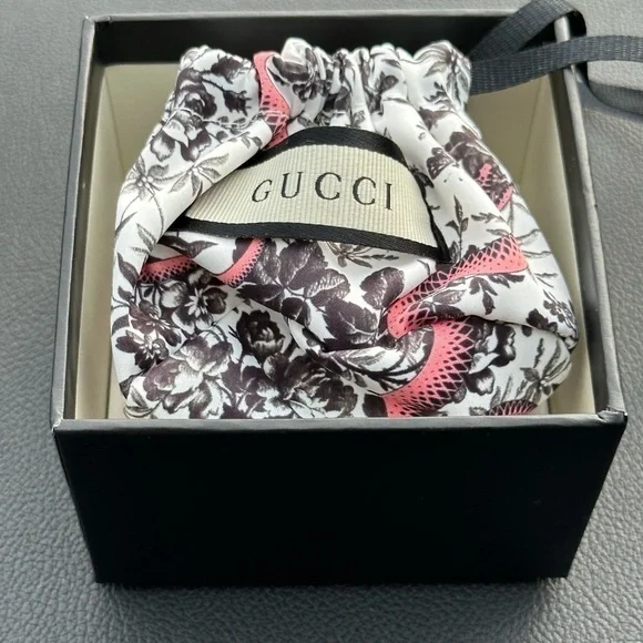 Gucci ring crystals authentic 100% - Picture 8 of 9